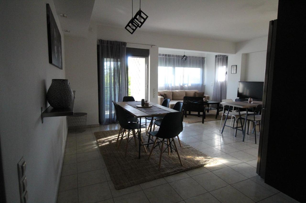 אתונה Lovely 2-Bedroom Apartment מראה חיצוני תמונה